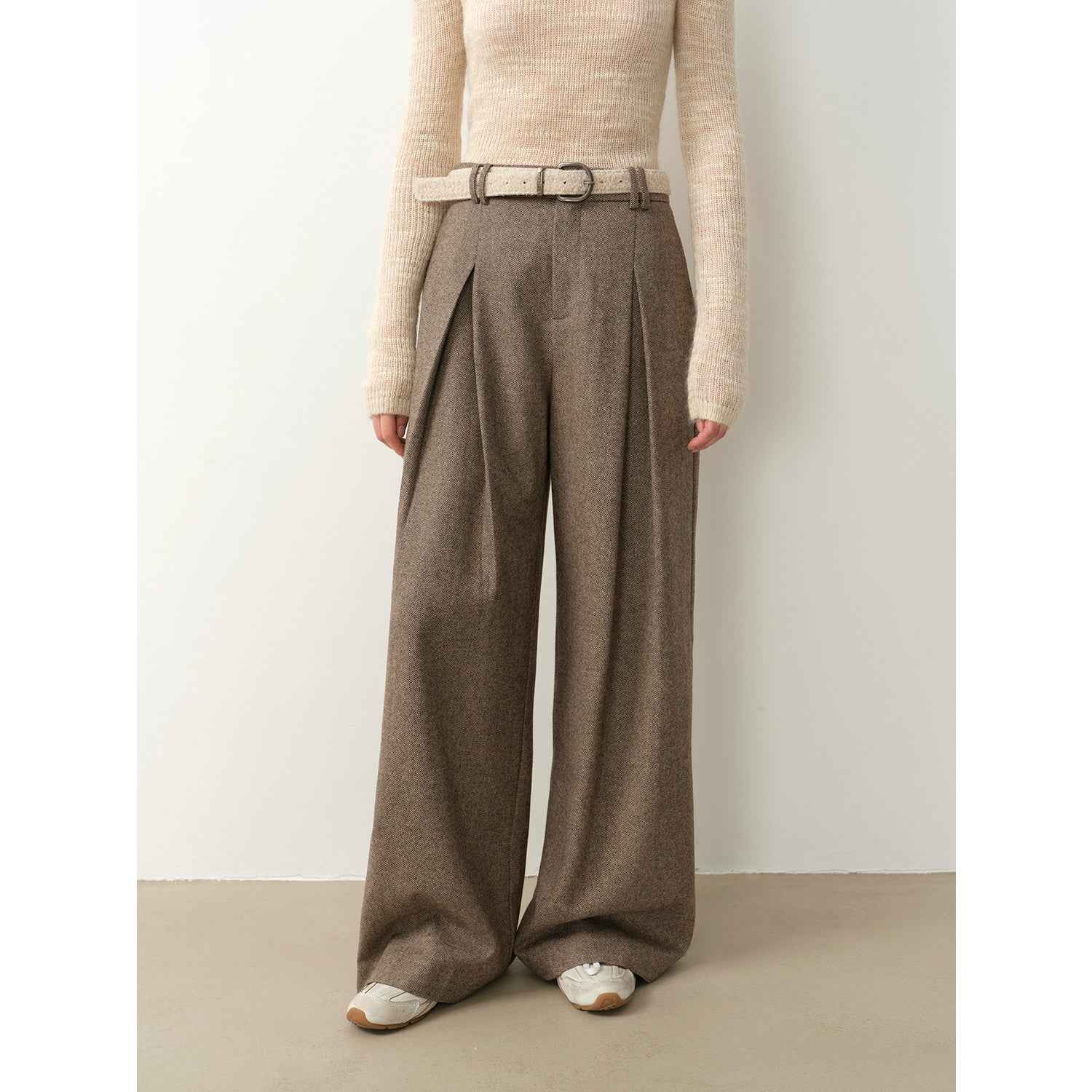 Firelady Fur City Stroll Wool Wide-Leg Pleated Trousers, women's casual wool-blend wide-leg pants with double pleats for autumn.