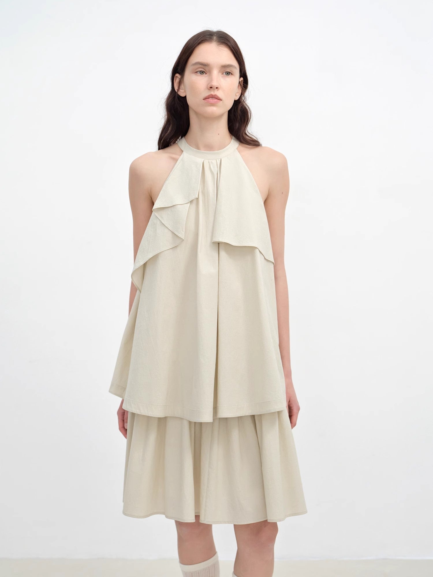 "Floating Island Manor" small stand-up collar design asymmetrical halter dress-4