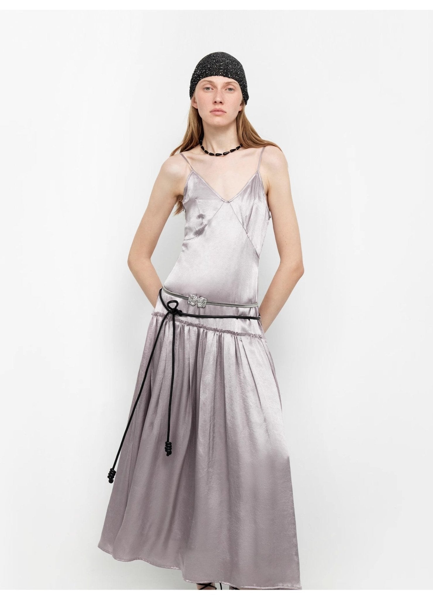 Luxurious and light, glossy and silky 100% acetate low-waisted long suspender dress "Girls' Letterhead"-4