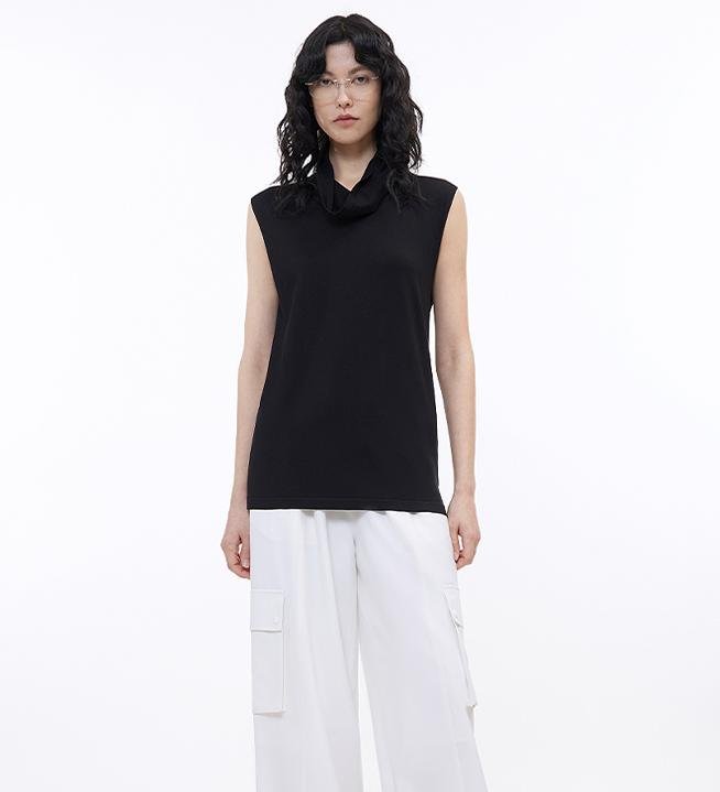 Firelady Fur sleeveless vest with high collar, knit design, made from triacetate and Tencel, stylish and comfortable for layered outfits.