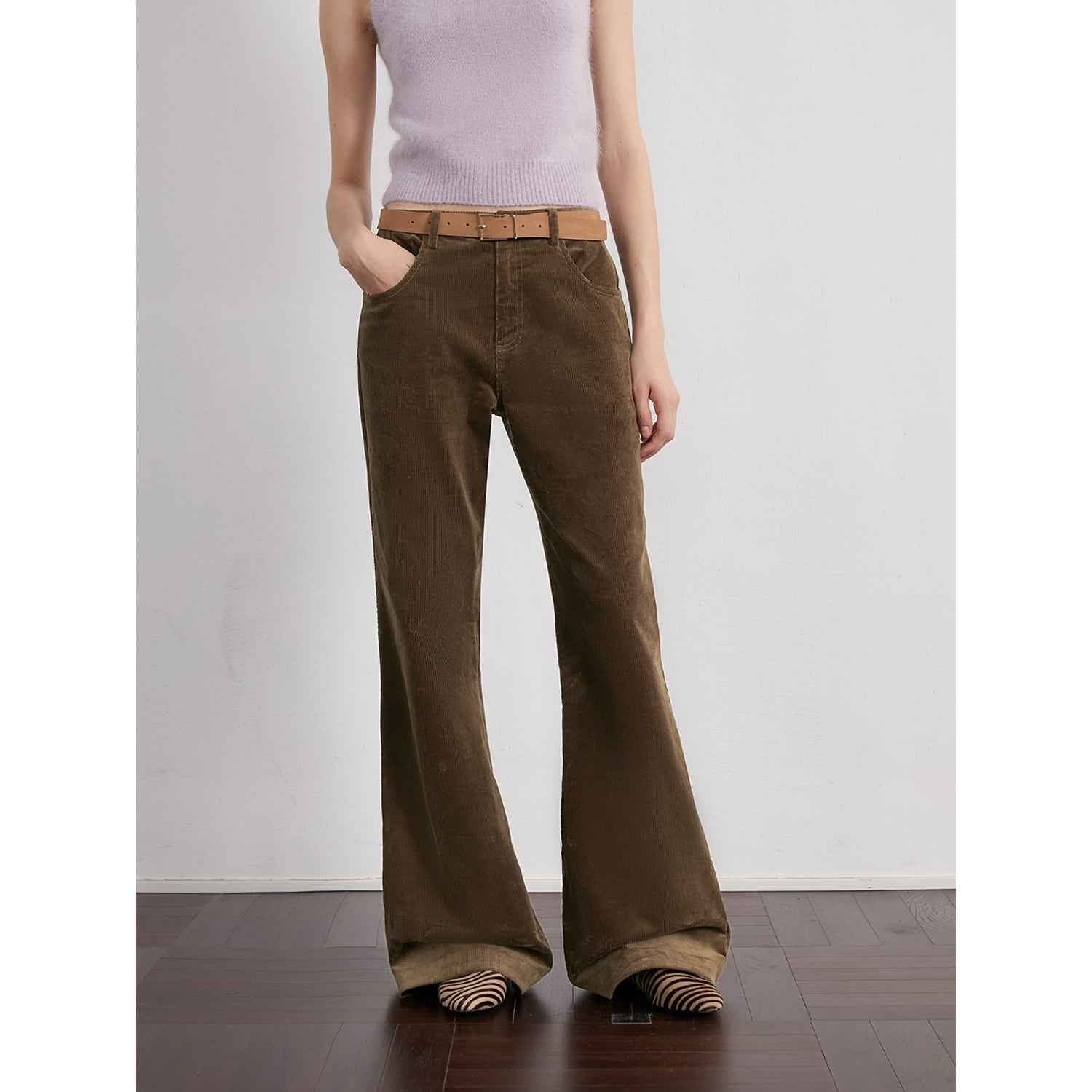 Firelady Fur seaside café corduroy low-waist flared pants for women, slim fit, perfect for fall and winter styles.